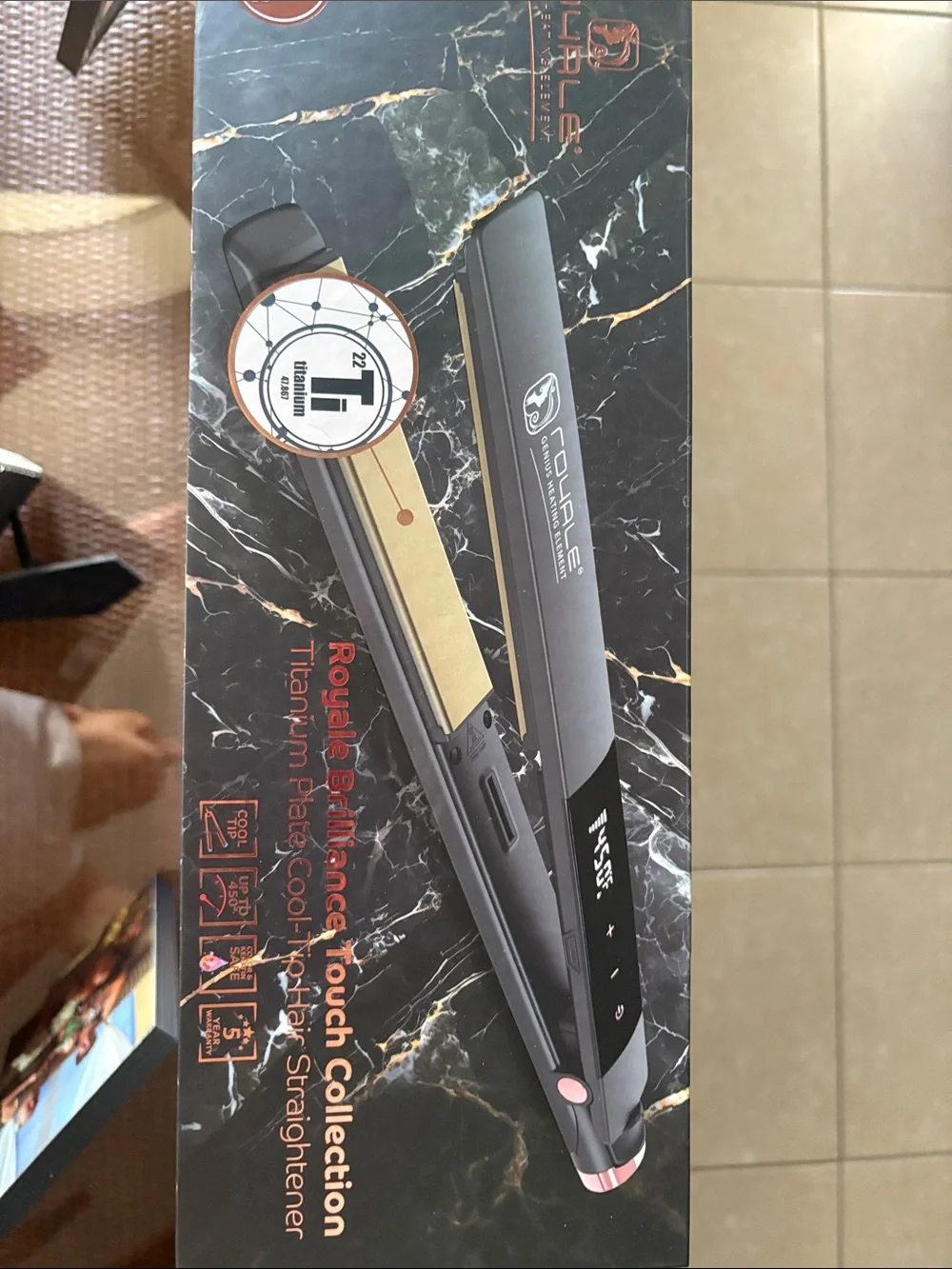 Black Hair Straightener - Sleek Ceramic Plates